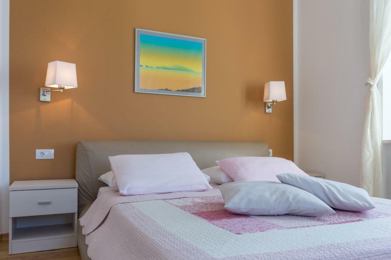 Apartments Villa Victoria 2 ดูบรอฟนิก ภายนอก รูปภาพ