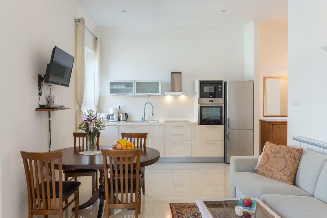 Apartments Villa Victoria 2 ดูบรอฟนิก ภายนอก รูปภาพ